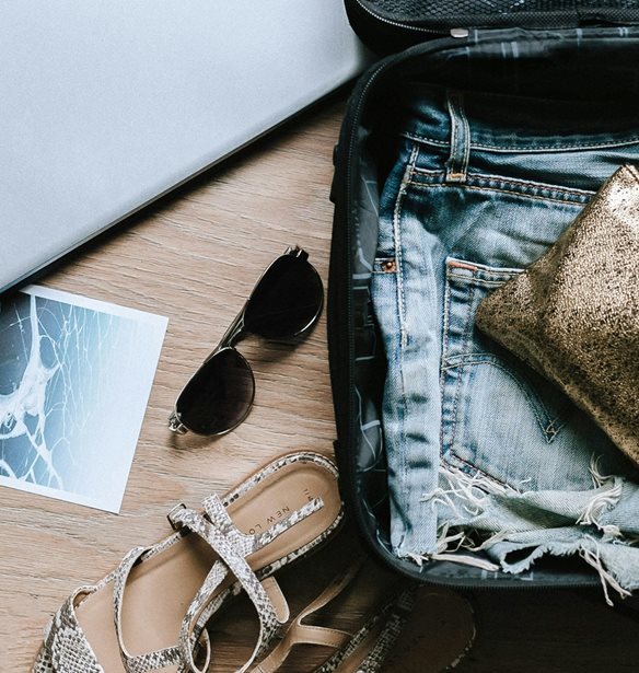 Έχεις περιορισμό στη βαλίτσα; Αυτά τα 7 fashion items είναι αδιαπραγμάτευτη συνθήκη