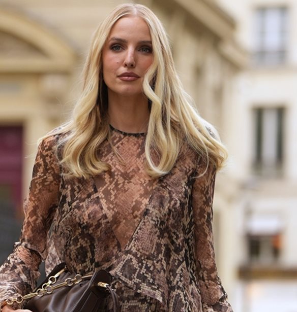 5 φορέματα από MANGO που θα φοράς εναλλάξ στο γραφείο