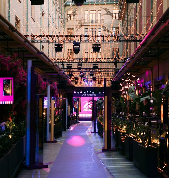 20 χρόνια attica: Ο απόλυτος fashion προορισμός ενθουσίασε το κέντρο της πόλης με μια μοναδική γιορτή μόδας!