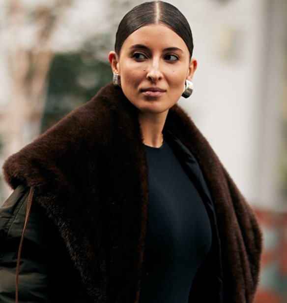 Αυτή η γούνα από Stradivarius είναι ό,τι πιο cozy θα φορέσεις τον χειμώνα