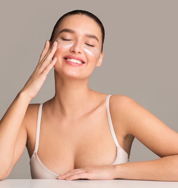 Αυτά τα eye-patches κολλαγόνου προσφέρουν πιο νεανικό και ξεκούραστο βλέμμα από ποτέ