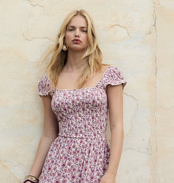 Bougainvillea: Η συλλογή της Stradivarius αντλεί έμπνευση από το πιο καλοκαιρινό φυτό