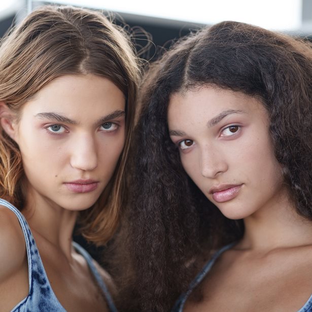 Brush-on Fragrances: 3 νέα εκπληκτικά αρώματα από τη Zara σε μορφή πινέλου