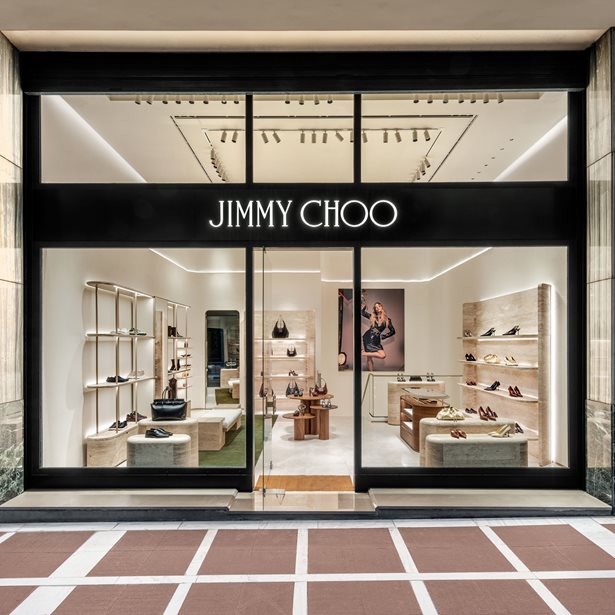Ο οίκος Jimmy Choo ανοίγει την πρώτη του μπουτίκ στην Αθήνα