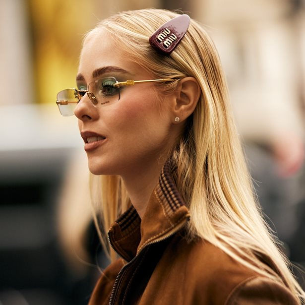 Hair Trends 25/26: Οι 2 εντυπωσιακές αποχρώσεις μαλλιών που αξίζει να τολμήσεις φέτος