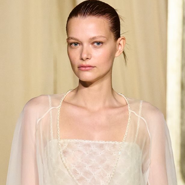 Fragrance Primer: Αυτή είναι η νέα εμμονή των beauty addicts