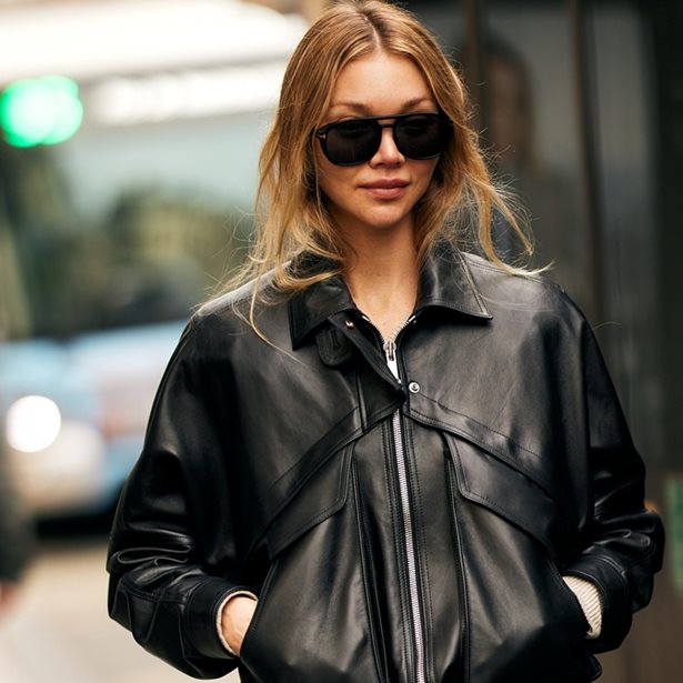 Πώς φοράνε σήμερα το δερμάτινο τζάκετ τα stylish it-girls