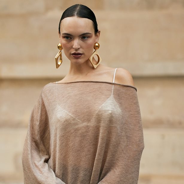 Το σικ color combo που επιλέγουν όλα τα stylish girls τώρα