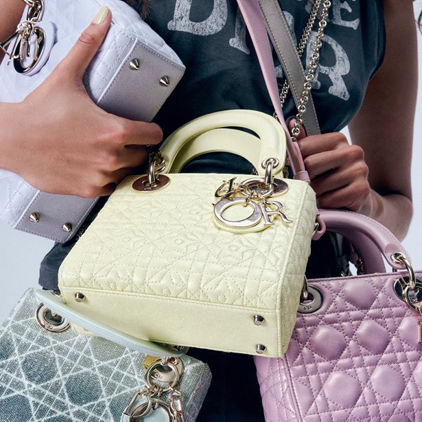 Αυτά τα αξεσουάρ θα ορίσουν τον χειμώνα του 2025