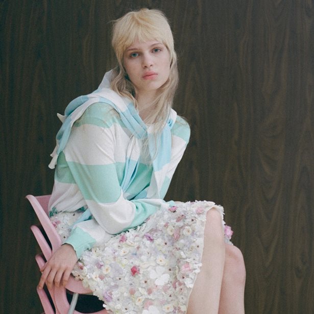 Preppy κανόνες, punk ένστικτο: Η κομψότητα μαθαίνει να επαναστατεί