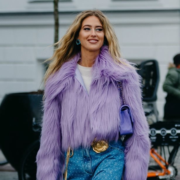 Το πανωφόρι που λατρεύουν τα fashion girls και θα γίνει η "στολή" σου όλο τον χειμώνα