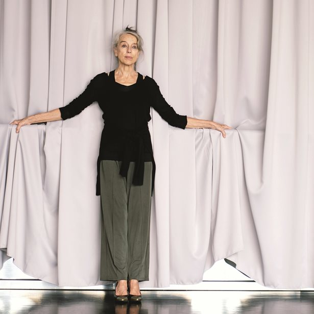 Anne Martin: "Να μην ξεχάσουμε να αγγίζουμε"