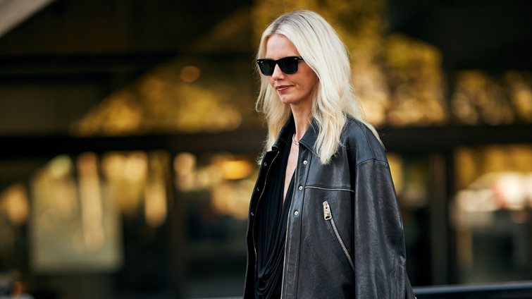Hot right now: Aυτό το viral τζάκετ από ZARA μοιάζει designer και έχει κατακλύσει το TikTok