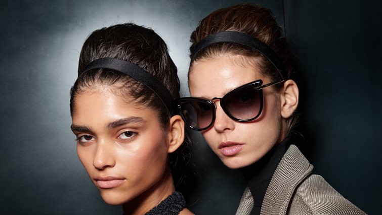Max Mara SS26: Το χτένισμα και το μακιγιάζ στο show συνδύαζαν τον δυναμισμό, τη φρεσκάδα και το στυλ
