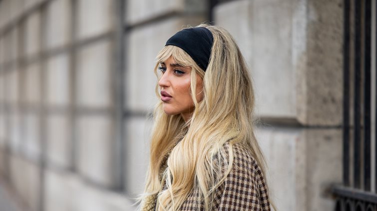 Αυτό είναι το ξανθό χρώμα που επιλέγουν οι πιο stylish γυναίκες τώρα