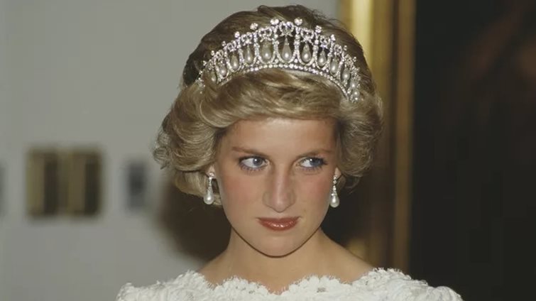 Πριγκίπισσα Diana: Η συνταγή της για τραγανές πατάτες φούρνου με 1 απλή προσθήκη