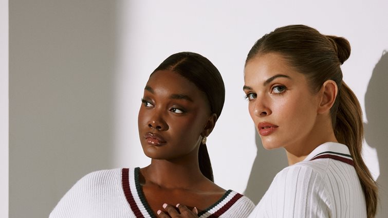 Αυτό τον χειμώνα το κολλεγιακό στυλ γίνεται το απόλυτο inspo για τις καθημερινές μας εμφανίσεις