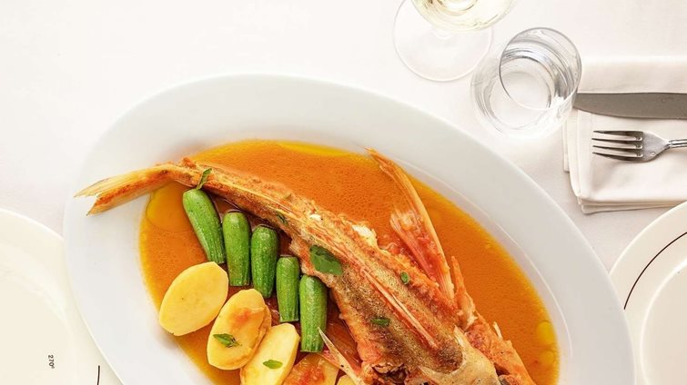 Aυτά τα εστιατόρια σερβίρουν τη νοστιμότερη ελληνική κουζίνα στην Αθήνα