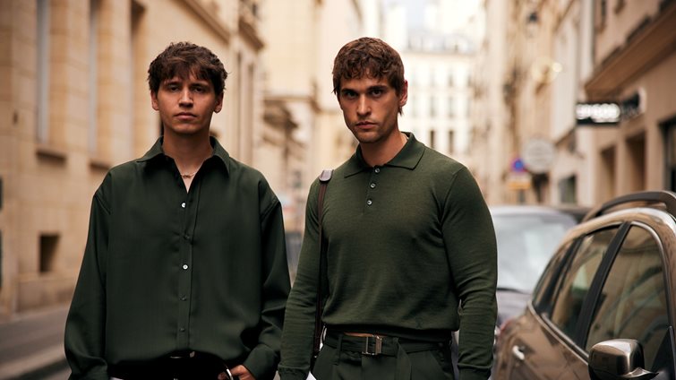 A Man's Worls: 9 μεθυστικά αρώματα που θα τον ενθουσιάσουν