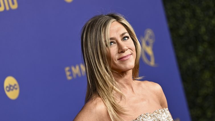 Jennifer Aniston: Ο τρόπος με τον οποίο επιβεβαίωσε τη σχέση της με τον Jim Curtis