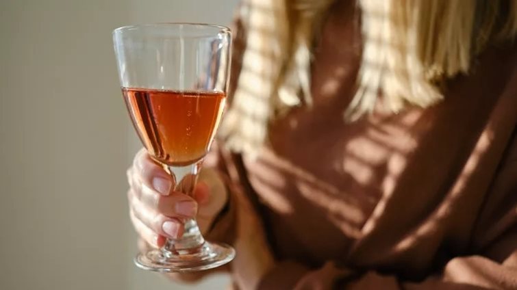 Τα 9 ροφήματα που διώχνουν το φούσκωμα - Ιδανικά για μετά το καλοκαίρι