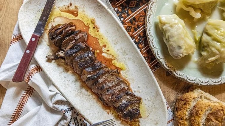 Μερικές από τις πιο δημοφιλείς ταβέρνες της Αθήνας αυτή τη στιγμή