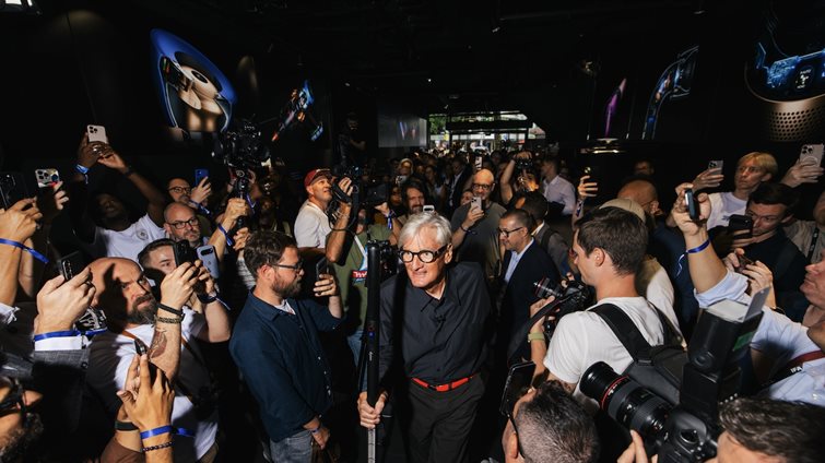 O James Dyson αποκαλύπτει την επόμενη γενιά τεχνολογίας στο Βερολίνο