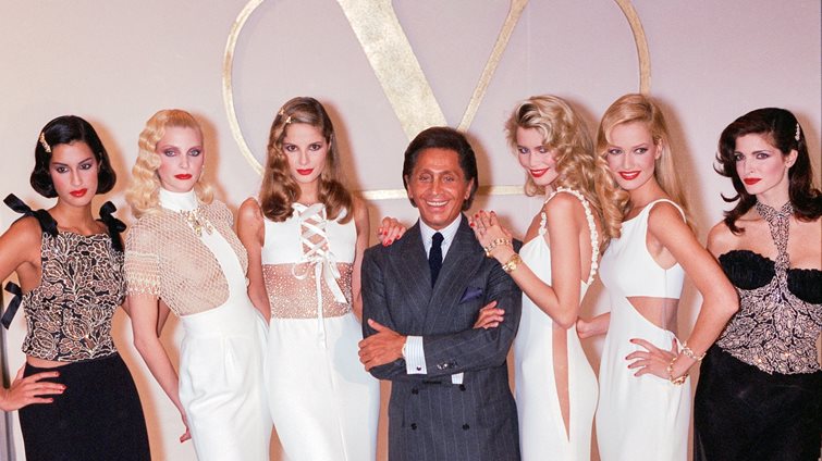 Valentino Garavani: Ο άνθρωπος που έγραψε την ομορφιά με βελόνα και κλωστή