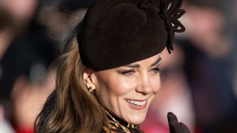 Posh Mom Bronde: Η απόχρωση μαλλιών που έγινε γνωστή από την Kate Middleton και θα είναι παντού το 2026