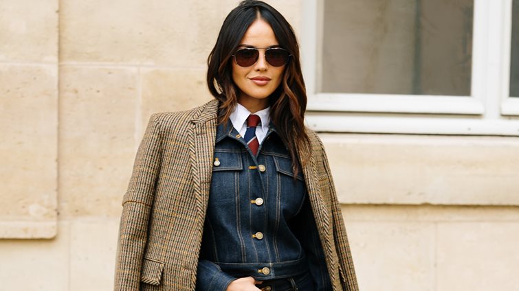 4 τζιν παντελόνια που ταιριάζουν στους περισσότερους σωματότυπους