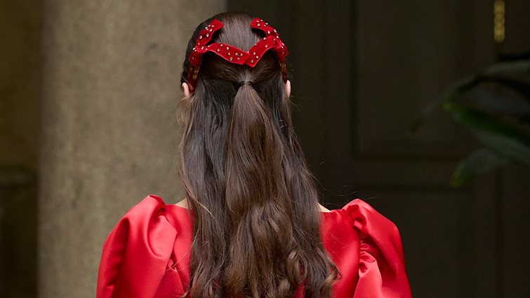 Αυτό είναι το step που ξεχνάς και δεν μακραίνουν τα μαλλιά σου