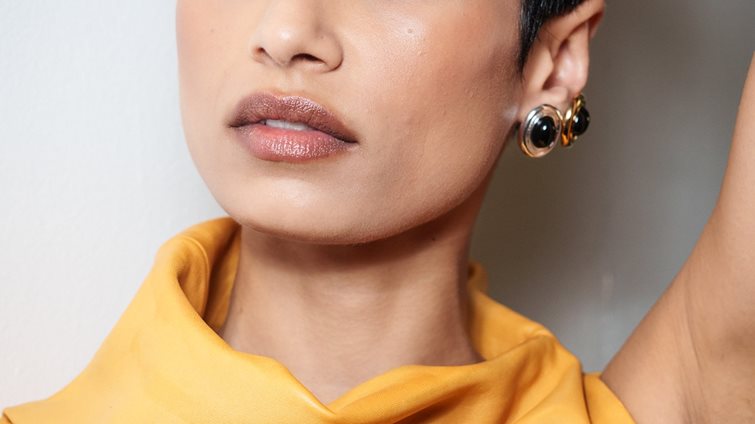 Αυτή η lip mask έχει γεύση vanilla cream και σε κάνει να ξυπνάς με ενυδατωμένα και βελούδινα χείλη