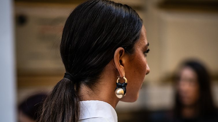 Αυτές οι δυο καστανές αποχρώσεις μαλλιών είχαν τις περισσότερες αναζητήσεις στη Google το 2025