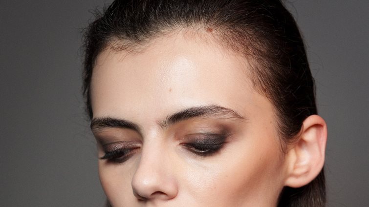 5 mascaras που αξίζει να αγοράσεις για θεϊκές βλεφαρίδες