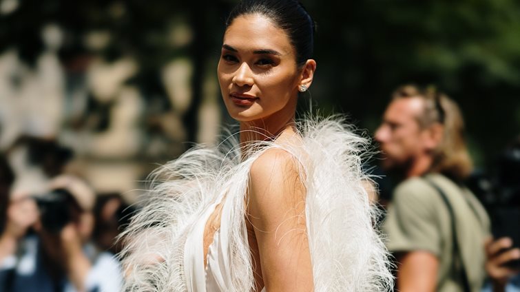 Φτερά: Το απελευθερωτικό trend της άνοιξης που αξίζει να δοκιμάσεις