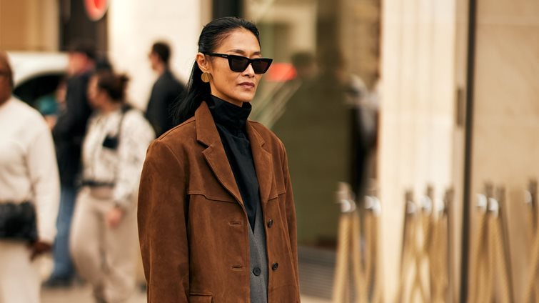 Ξέχνα το black & white: Αυτός ο χρωματικός συνδυασμός θα σου χαρίσει πολυτελή λουκ τον χειμώνα