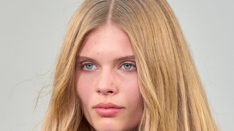 Η νέα αγαπημένη σειρά μαλλιών που επιλέγουν όλα τα "it" girls τώρα