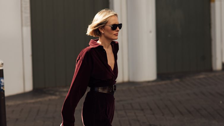 Candlelight Blonde: Το πιο λαμπερό ξανθό χρώμα για τη σεζόν φθινόπωρο-χειμώνας