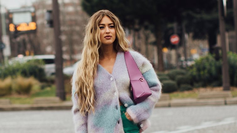 Με αυτό το casual κομμάτι θα αναβαθμίσεις όλα τα λουκ του χειμώνα