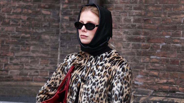 Beanies & Hats: Τα stylish και πρακτικά αξεσουάρ που φοράνε τώρα όλα τα cool girls της Κοπεγχάγης