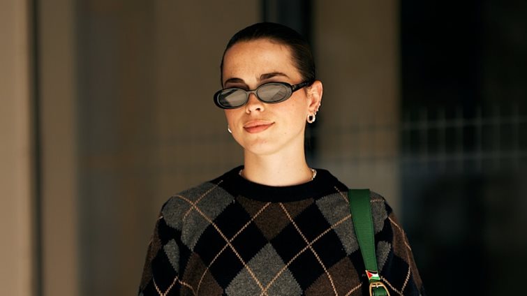 Τα 16 πιο cozy πουλόβερ για τις κρύες μέρες του χειμώνα