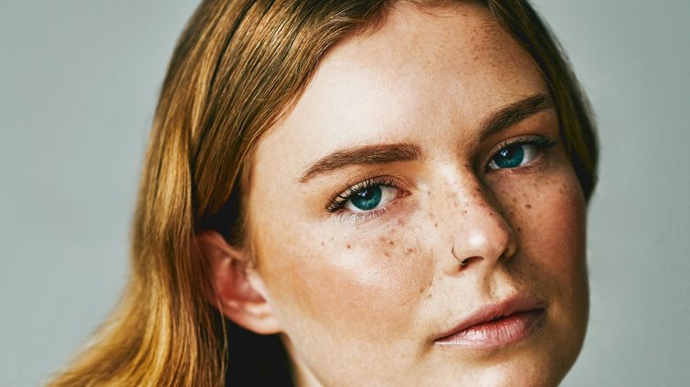 Αντιγήρανση από το μέλλον: Η νέα εποχή στο skincare και πώς μπορούμε να ξέρουμε τι πραγματικά λειτουργεί