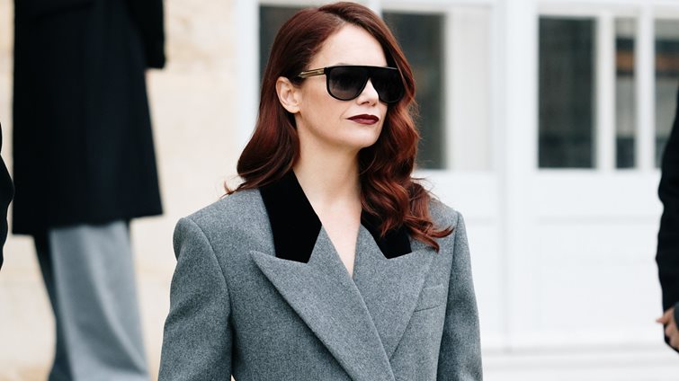 Αυτή είναι η πιο έντονη και τολμηρή απόχρωση στα μαλλιά για το 2026