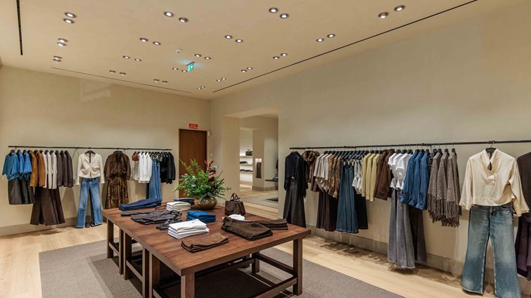 Massimo Dutti: Το νέο κατάστημα στον Πειραία σου χαρίζει μια ιδιαίτερη εμπειρία shopping