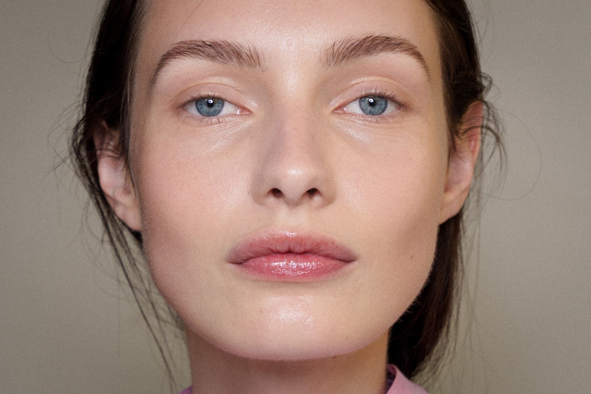 2 έξυπνα μυστικά στο μακιγιάζ με αντιγηραντική δράση