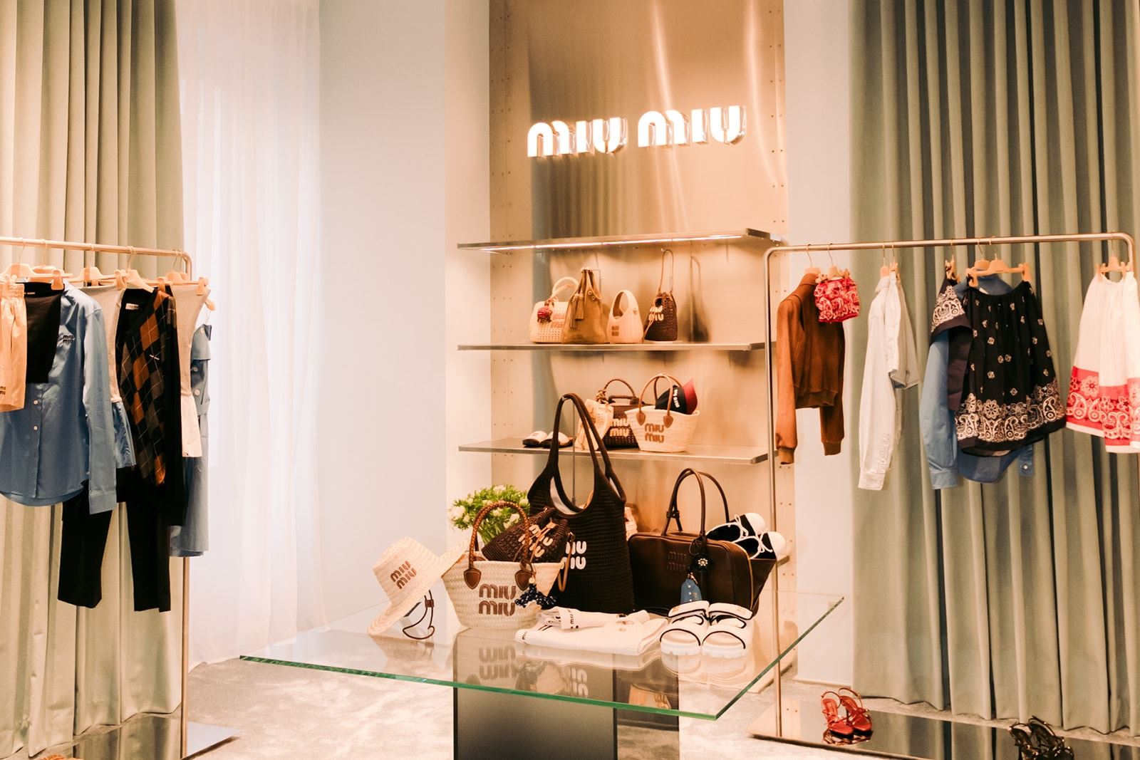 New entry: Εδώ θα βρεις το hot brand Miu Miu στην Αθήνα
