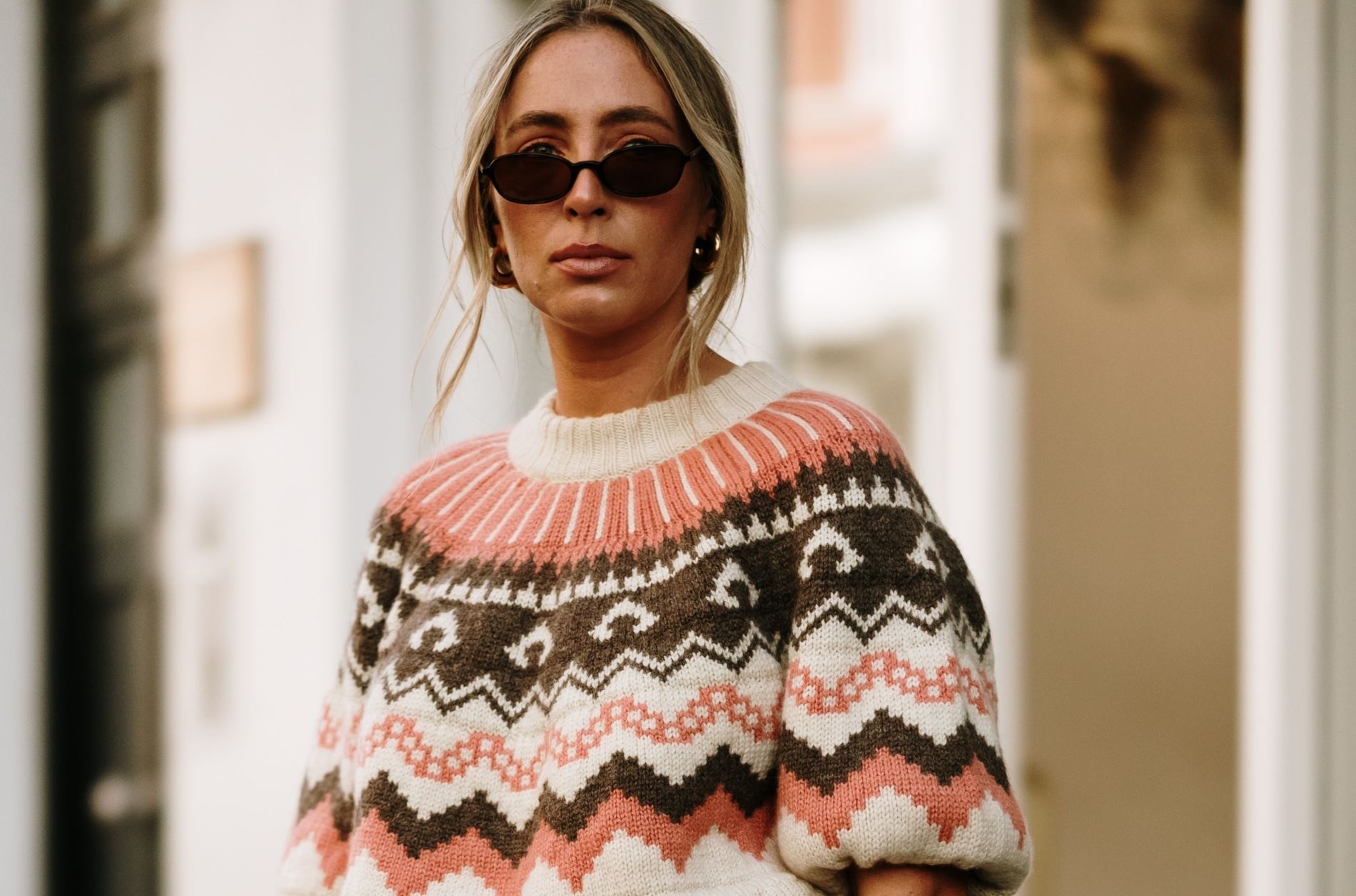 9 χριστουγεννιάτικα stylish πουλόβερ που θα συνοδεύσουν τις festive εμφανίσεις σου