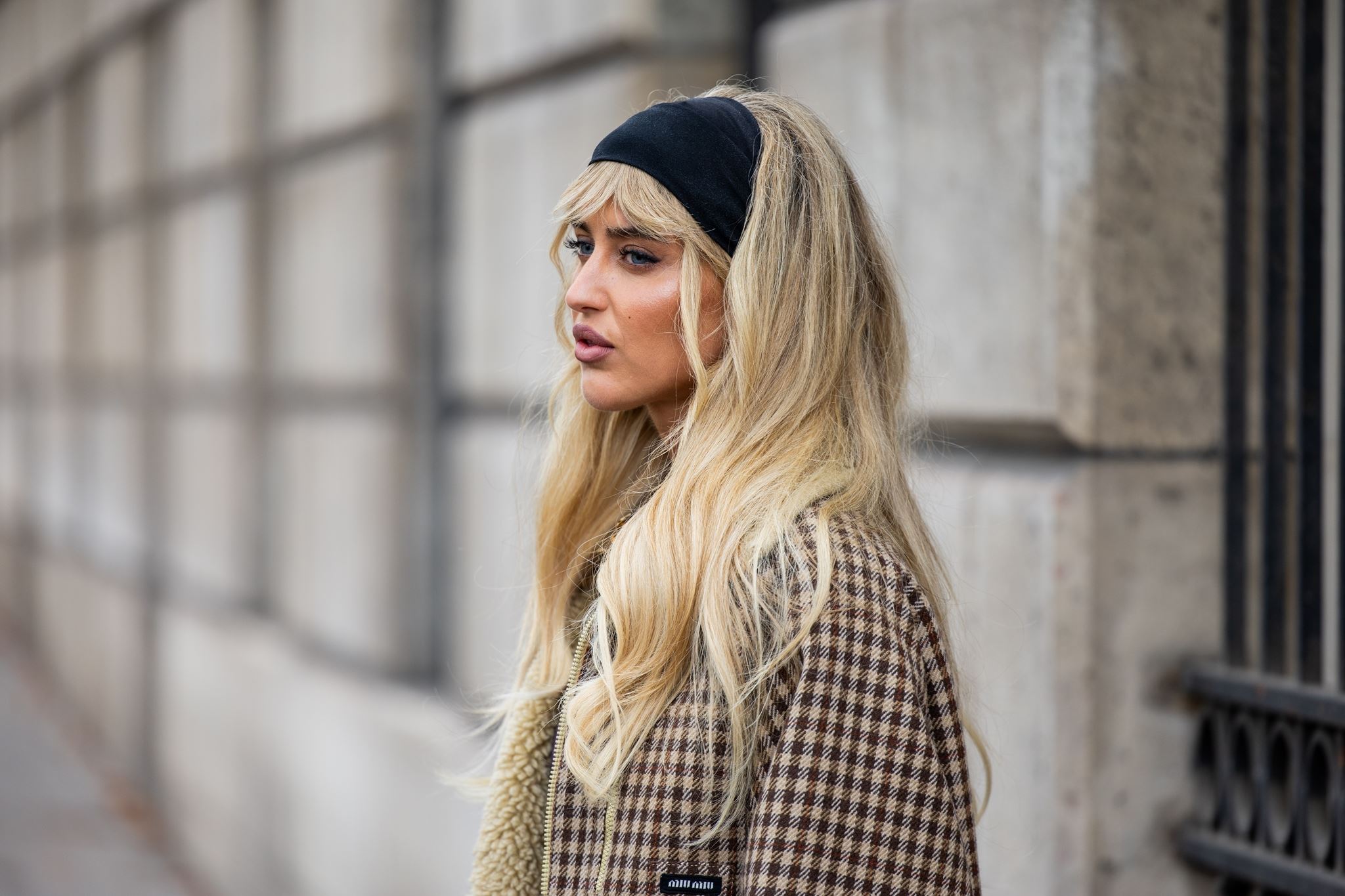 Αυτό είναι το ξανθό χρώμα που επιλέγουν οι πιο stylish γυναίκες τώρα