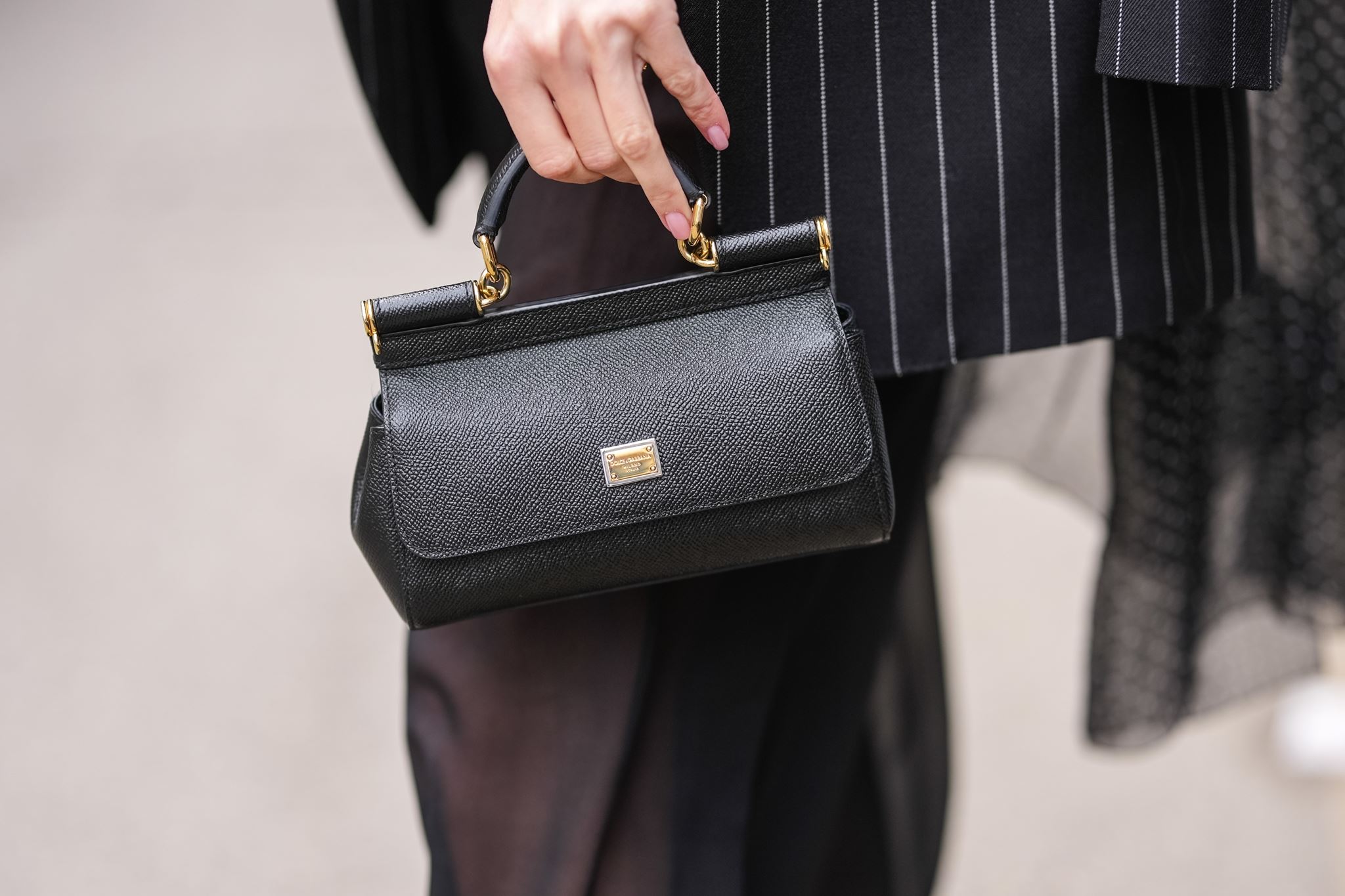 10 οικονομικές τσάντες από τη Zara για τις πρωινές σου εμφανίσεις
