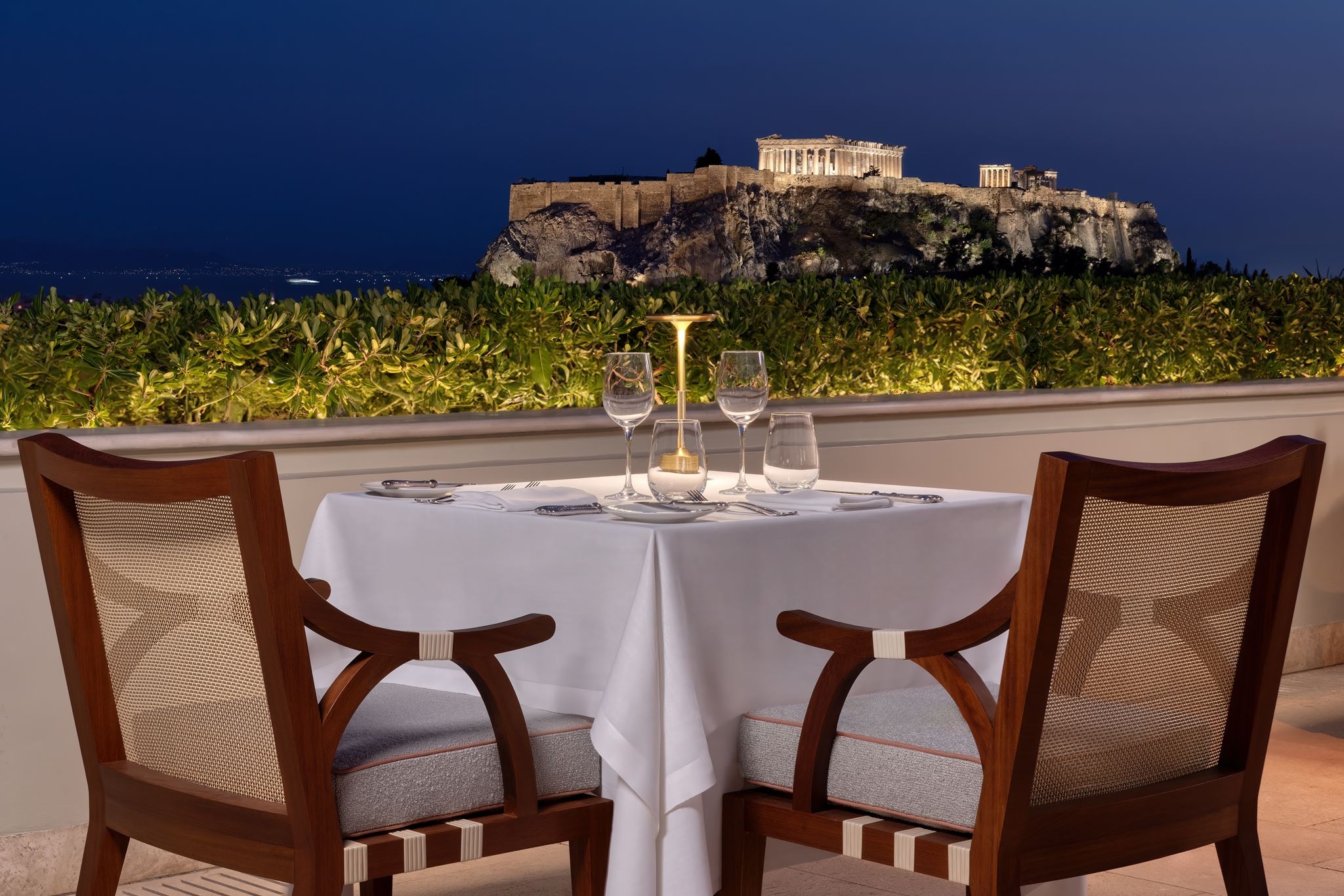 Happy Valentine's Day: Ρομαντική απόδραση στα Ξενοδοχεία Μεγάλη Βρεταννία και King George